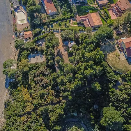 Feriehus Casale Sul Mare - Grilli 1